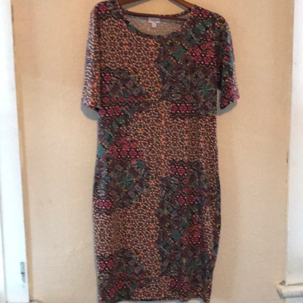 Lularoe Julia euc - Picture 2 of 5